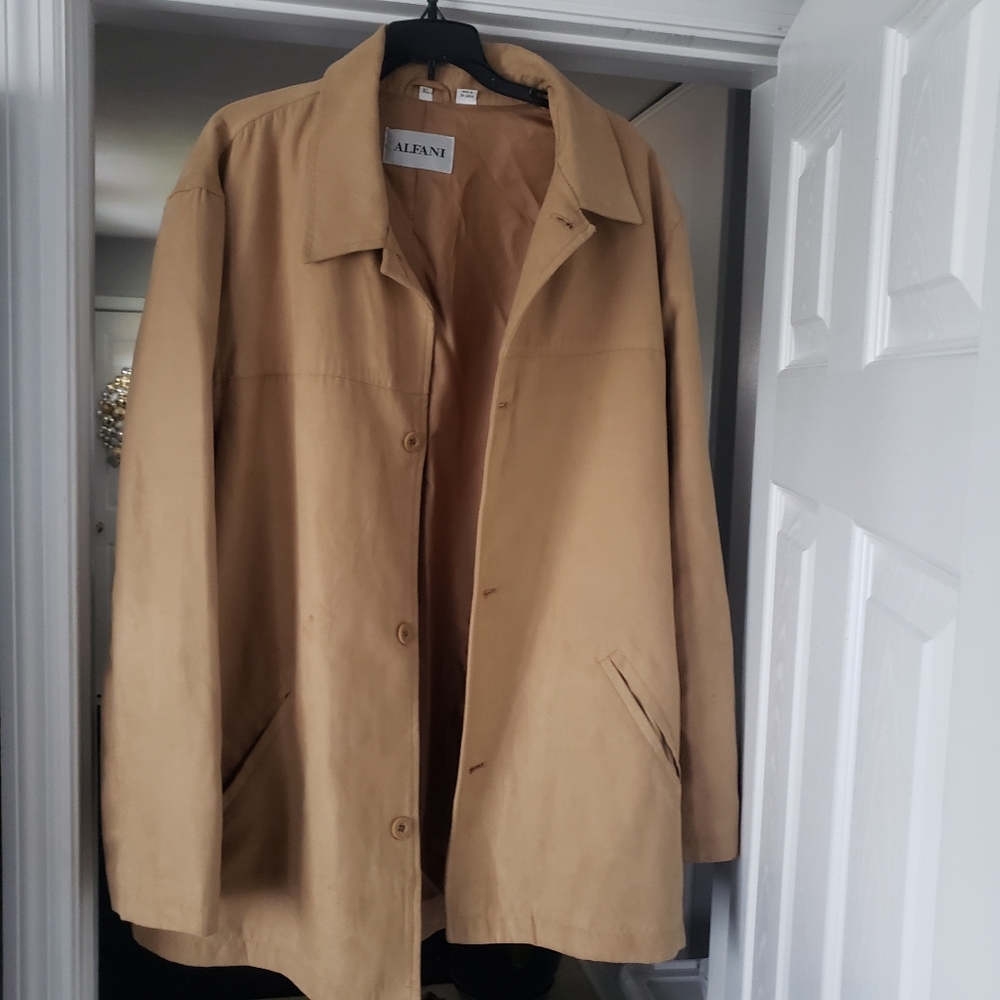 Coat/ jacket